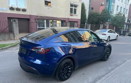 Tesla Model Y I, 2021 год, 2 990 000 рублей, 5 фотография