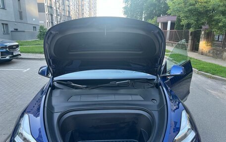Tesla Model Y I, 2021 год, 2 990 000 рублей, 9 фотография
