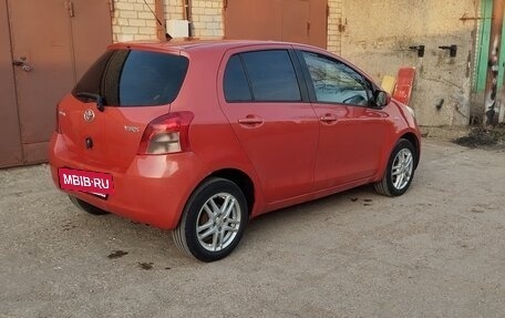 Toyota Yaris III рестайлинг, 2006 год, 500 000 рублей, 11 фотография