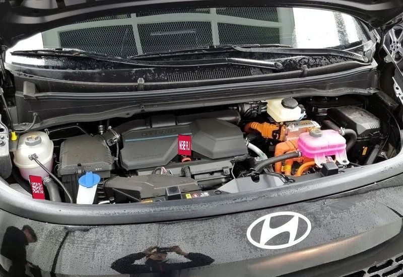 Hyundai Staria, 2024 год, 3 803 000 рублей, 6 фотография