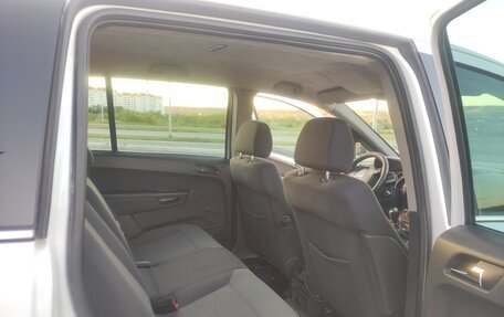 Opel Zafira B, 2010 год, 760 000 рублей, 12 фотография