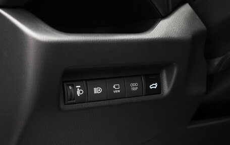 Toyota RAV4, 2024 год, 4 440 000 рублей, 10 фотография