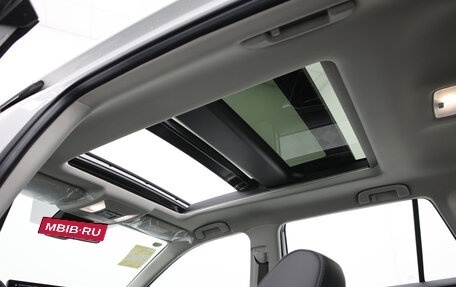 Toyota RAV4, 2024 год, 4 440 000 рублей, 15 фотография