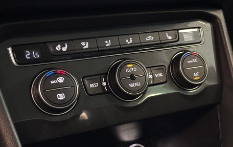 Volkswagen Tiguan II, 2017 год, 2 390 000 рублей, 15 фотография