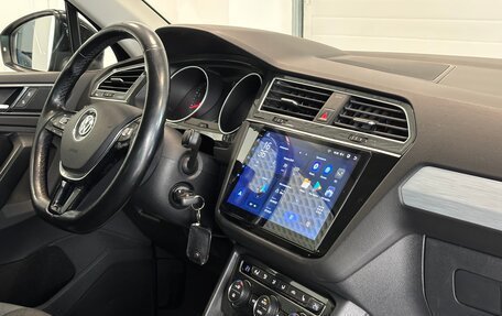 Volkswagen Tiguan II, 2017 год, 2 390 000 рублей, 18 фотография