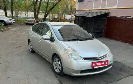 Toyota Prius, 2003 год, 470 000 рублей, 3 фотография