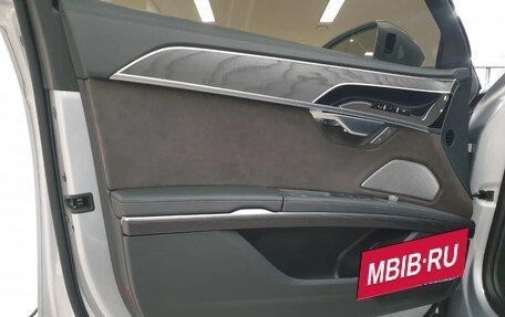 Audi A8, 2022 год, 6 874 405 рублей, 9 фотография