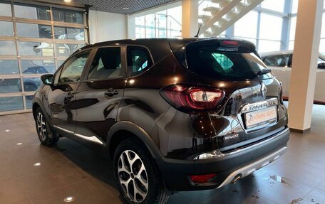 Renault Kaptur I рестайлинг, 2018 год, 1 850 000 рублей, 5 фотография