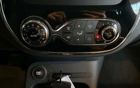 Renault Kaptur I рестайлинг, 2018 год, 1 850 000 рублей, 14 фотография