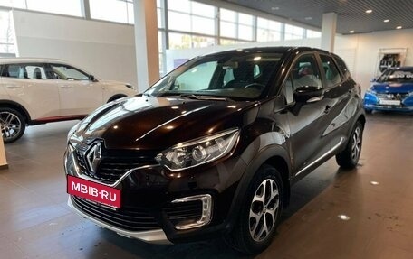 Renault Kaptur I рестайлинг, 2018 год, 1 850 000 рублей, 7 фотография