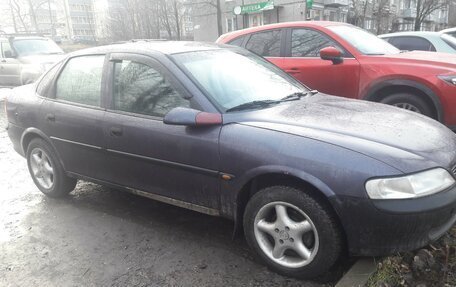 Opel Vectra B рестайлинг, 1998 год, 95 000 рублей, 4 фотография