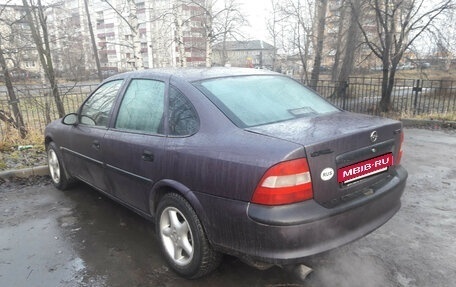 Opel Vectra B рестайлинг, 1998 год, 95 000 рублей, 3 фотография