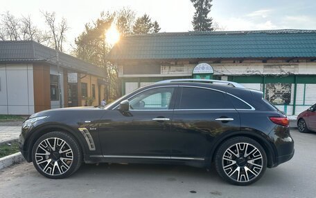 Infiniti QX70, 2014 год, 2 300 000 рублей, 4 фотография