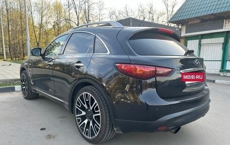 Infiniti QX70, 2014 год, 2 300 000 рублей, 5 фотография