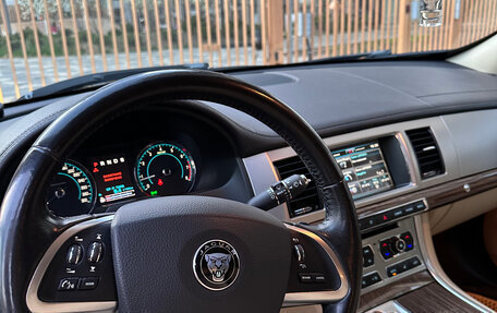 Jaguar XF I рестайлинг, 2013 год, 2 000 000 рублей, 17 фотография