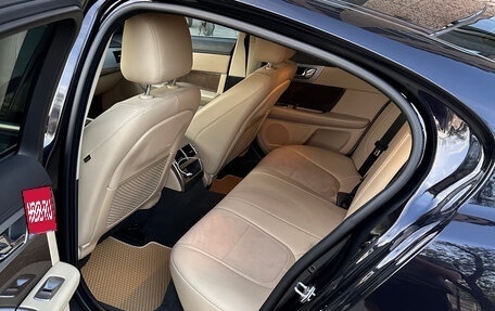 Jaguar XF I рестайлинг, 2013 год, 2 000 000 рублей, 10 фотография