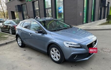 Volvo V40 Cross Country I, 2019 год, 2 299 000 рублей, 5 фотография