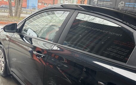 Hyundai Solaris II рестайлинг, 2017 год, 1 350 000 рублей, 7 фотография