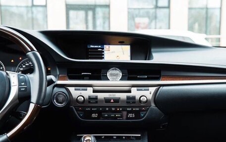 Lexus ES VII, 2014 год, 2 650 000 рублей, 13 фотография