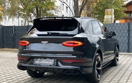 Bentley Bentayga I, 2022 год, 25 860 000 рублей, 12 фотография