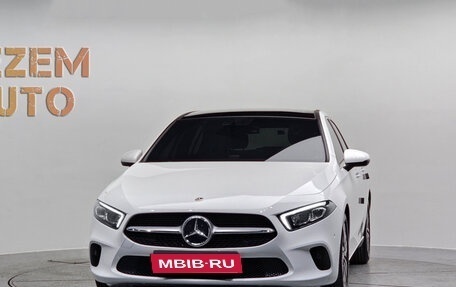 Mercedes-Benz A-Класс, 2021 год, 2 690 000 рублей, 2 фотография