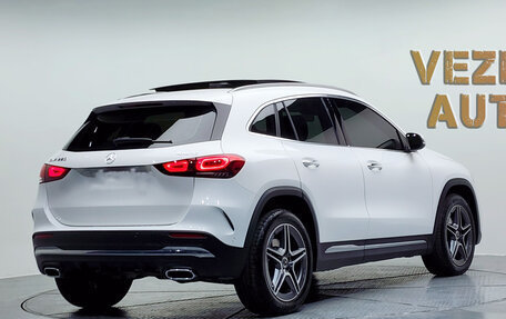 Mercedes-Benz GLA, 2021 год, 3 800 000 рублей, 4 фотография
