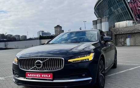 Volvo S90 II рестайлинг, 2021 год, 3 500 000 рублей, 1 фотография