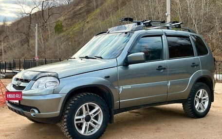 Chevrolet Niva I рестайлинг, 2011 год, 590 000 рублей, 10 фотография