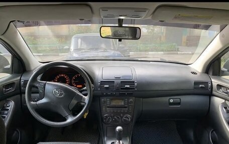 Toyota Avensis III рестайлинг, 2006 год, 670 000 рублей, 9 фотография