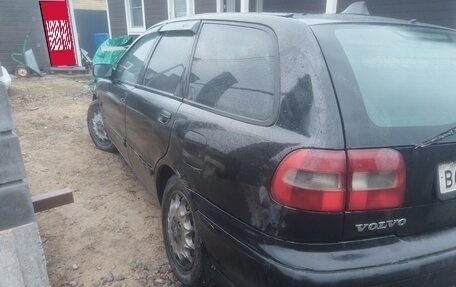 Volvo V40 I, 1997 год, 185 000 рублей, 1 фотография