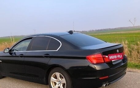 BMW 5 серия, 2011 год, 1 800 000 рублей, 10 фотография