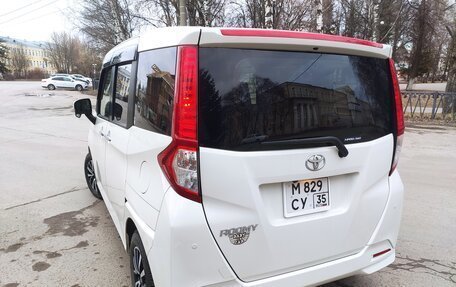 Toyota Roomy I, 2021 год, 1 400 000 рублей, 6 фотография
