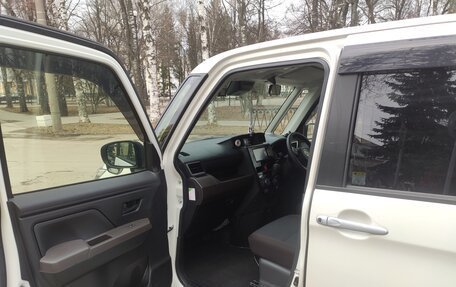 Toyota Roomy I, 2021 год, 1 400 000 рублей, 11 фотография