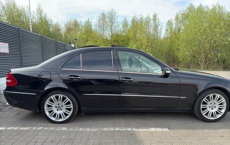 Mercedes-Benz E-Класс, 2004 год, 1 050 000 рублей, 6 фотография