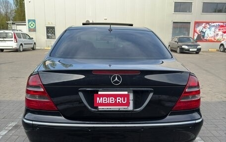 Mercedes-Benz E-Класс, 2004 год, 1 050 000 рублей, 5 фотография