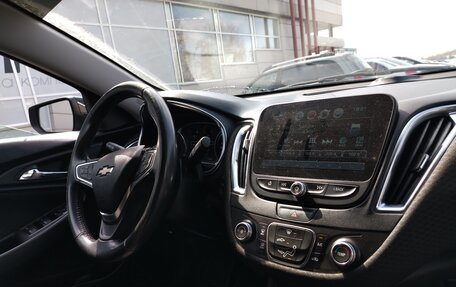 Chevrolet Malibu IX, 2018 год, 1 365 000 рублей, 6 фотография
