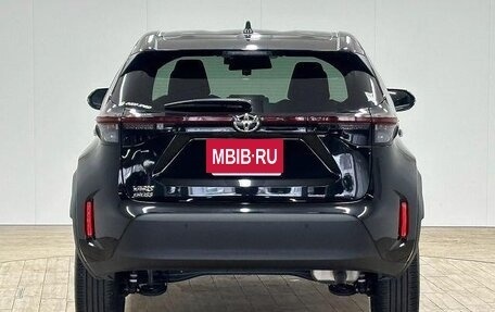 Toyota Yaris Cross, 2022 год, 1 183 033 рублей, 6 фотография