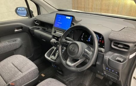 Toyota Sienta, 2022 год, 1 150 033 рублей, 12 фотография