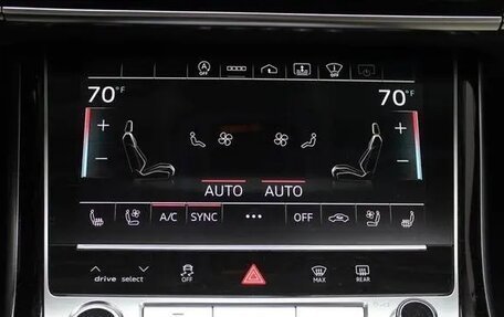Audi A8, 2022 год, 7 150 000 рублей, 14 фотография