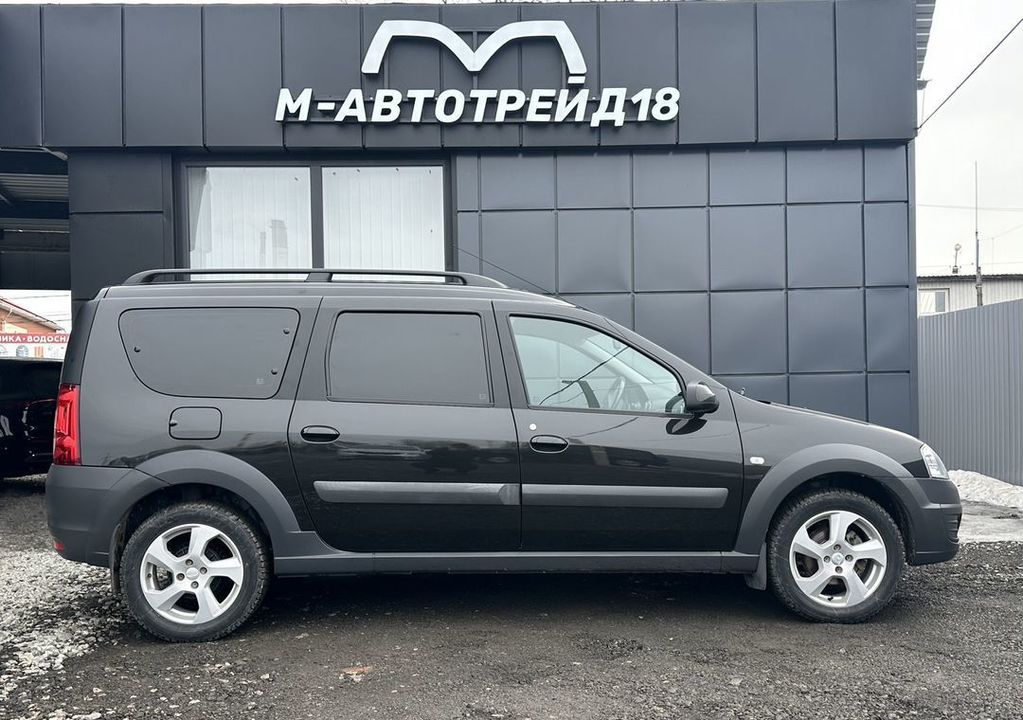 ВАЗ (LADA) Largus Cross, 2017 год, 1 049 000 рублей, 4 фотография