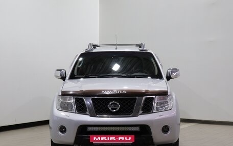 Nissan Navara (Frontier), 2013 год, 1 650 000 рублей, 2 фотография