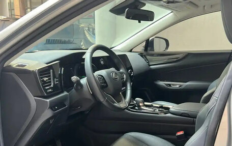 Lexus NX, 2024 год, 4 300 000 рублей, 8 фотография