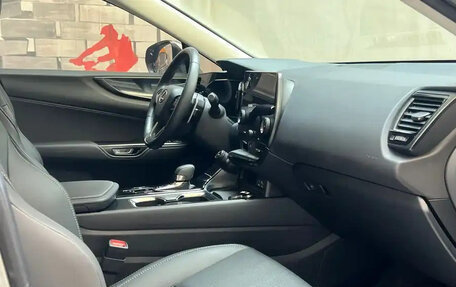 Lexus NX, 2024 год, 4 300 000 рублей, 7 фотография