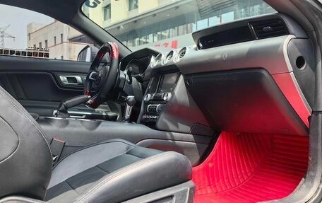 Ford Mustang VI рестайлинг, 2021 год, 2 700 200 рублей, 6 фотография
