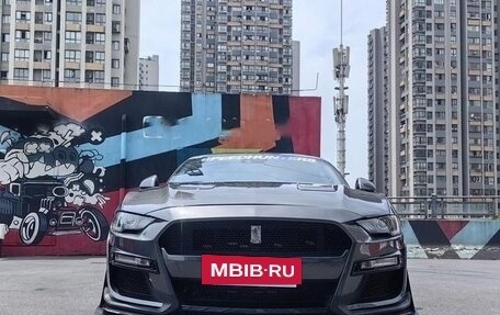 Ford Mustang VI рестайлинг, 2021 год, 2 700 200 рублей, 2 фотография