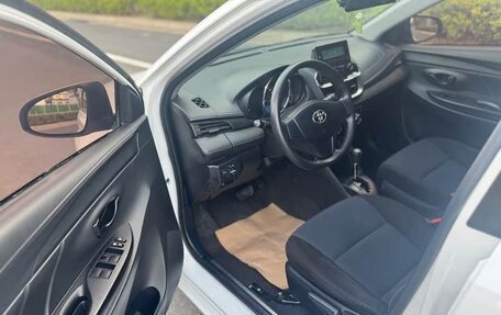 Toyota Yaris XP150 рестайлинг, 2021 год, 1 280 000 рублей, 12 фотография