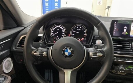 BMW 1 серия, 2020 год, 2 400 000 рублей, 11 фотография