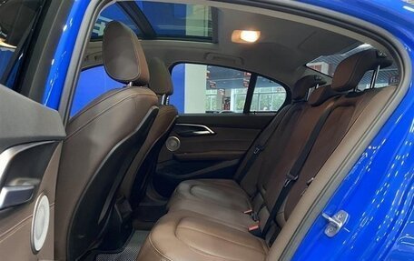 BMW 1 серия, 2020 год, 2 400 000 рублей, 14 фотография