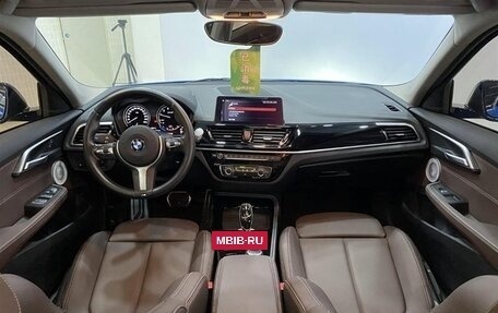 BMW 1 серия, 2020 год, 2 400 000 рублей, 15 фотография