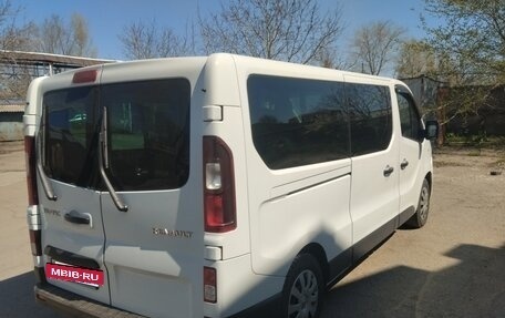 Renault Trafic, 2017 год, 2 750 000 рублей, 3 фотография